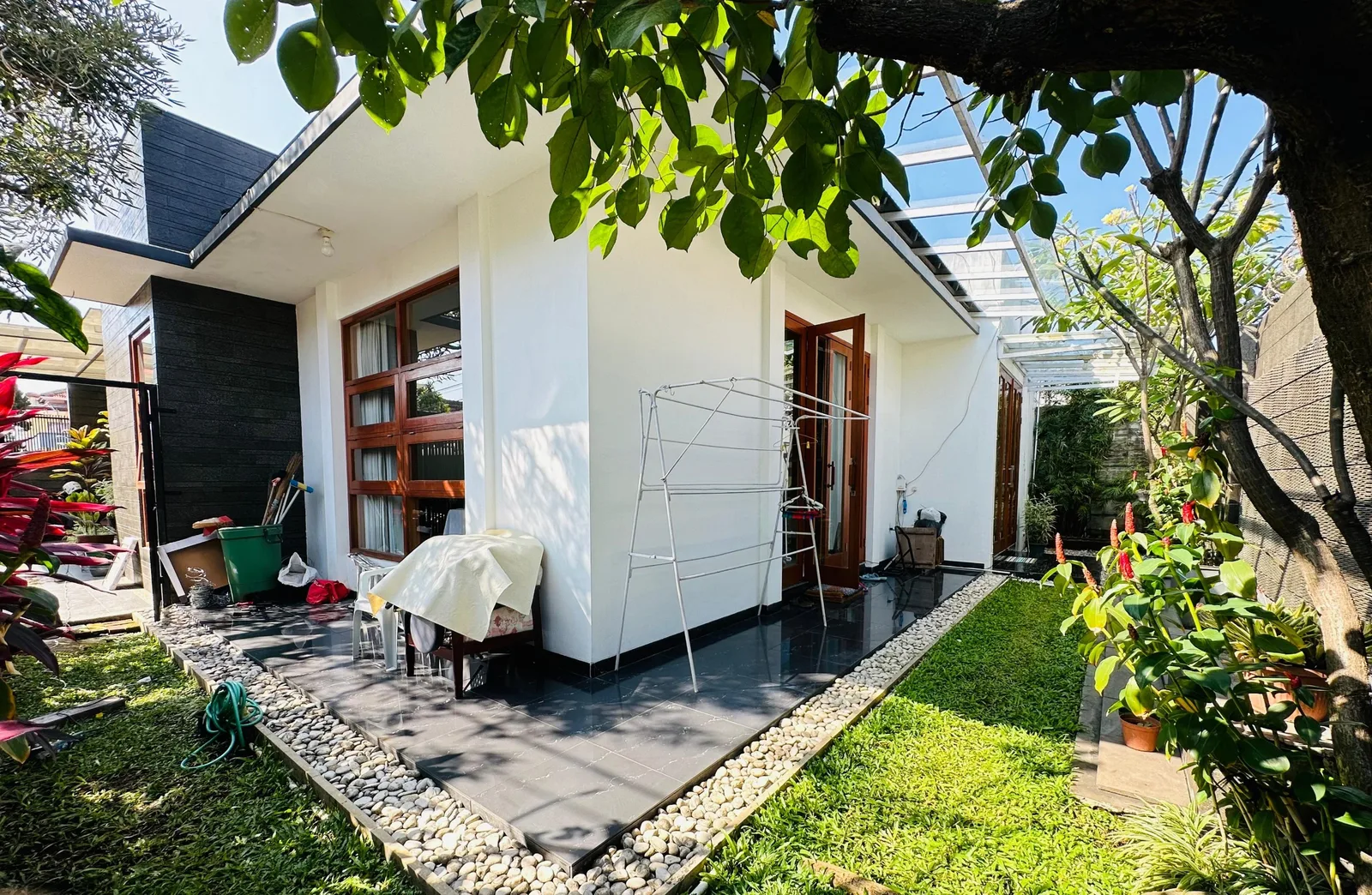 Dijual rumah siap huni di buah batu